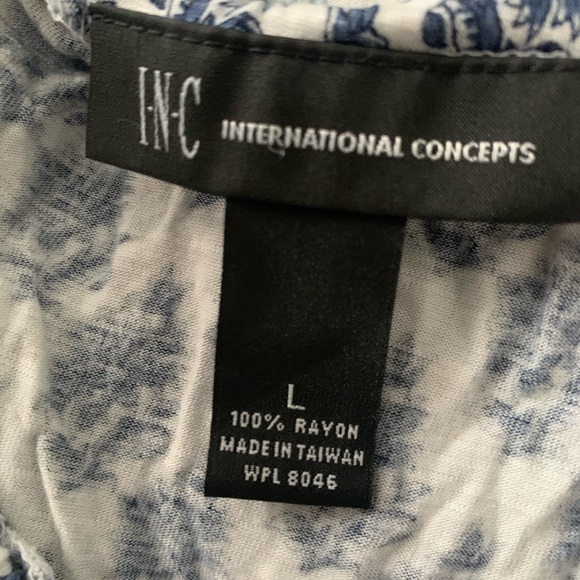 INC White and Blue Top - Picture 4 of 4